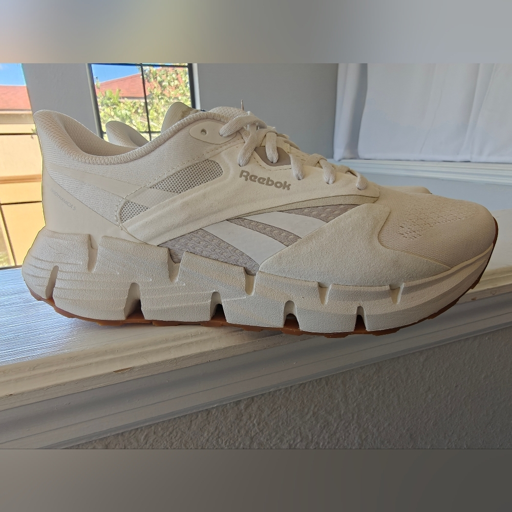 Reebok Cream Sneakers